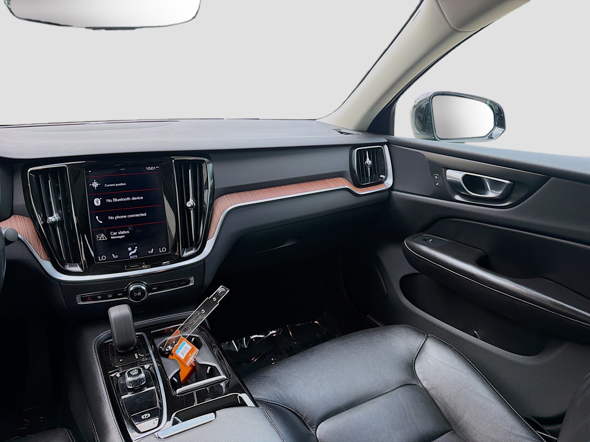 Used 2022 Volvo S60 T8 R-Design Expression w/ Advanced Package AWD/4WD image 21
