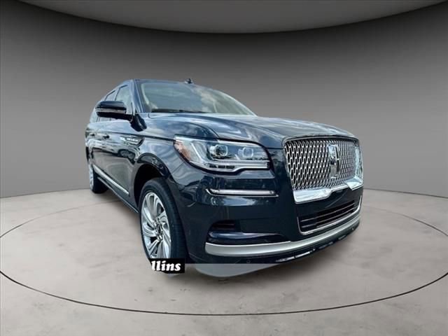 New 2024 Lincoln Navigator L Reserve AWD/4WD image 3