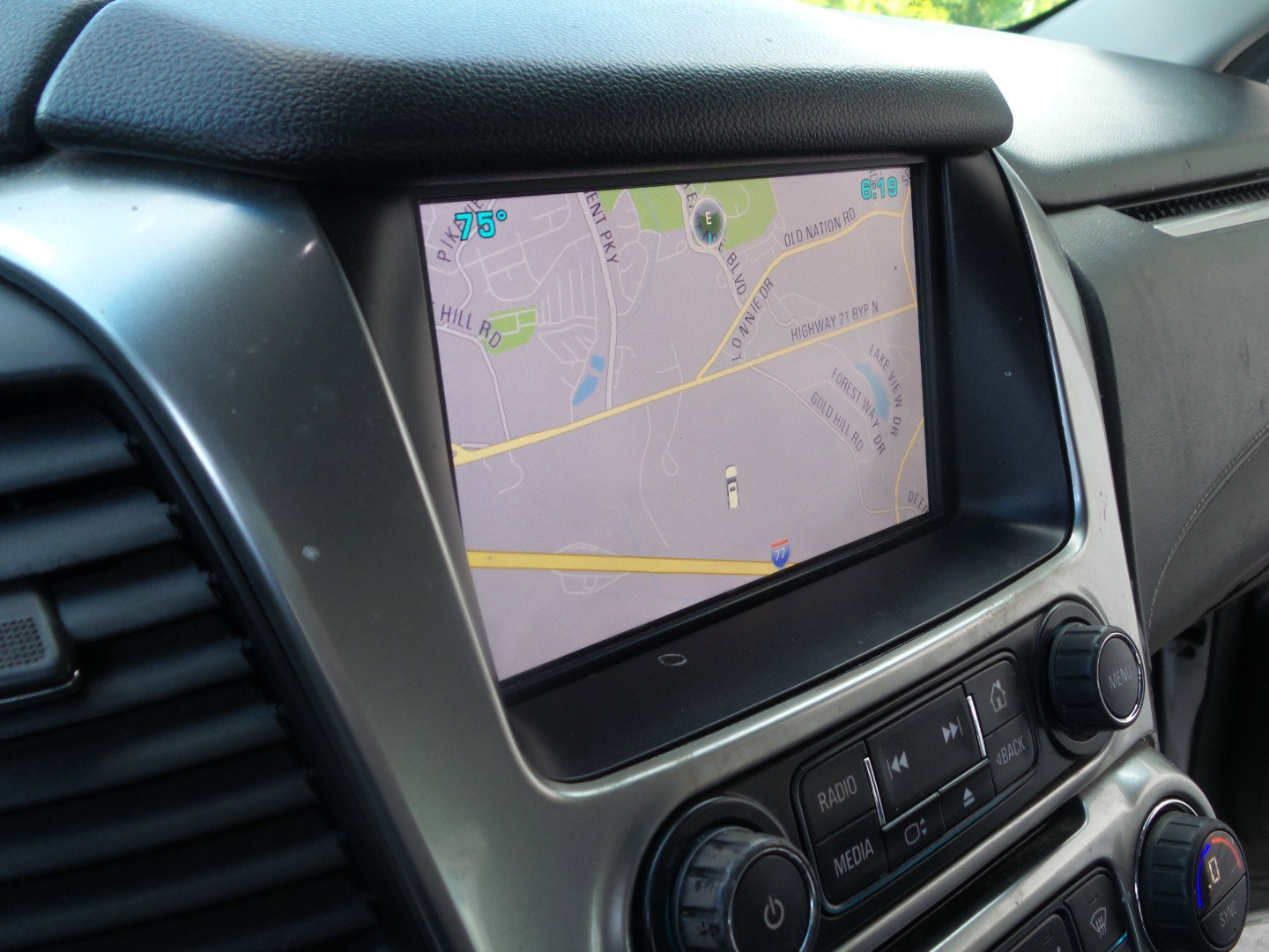 Used 2015 Chevrolet Tahoe LT image 15