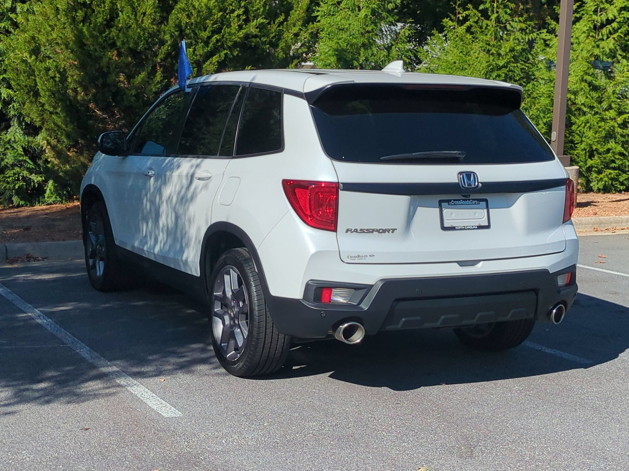 Used 2022 Honda Passport EX-L image 5