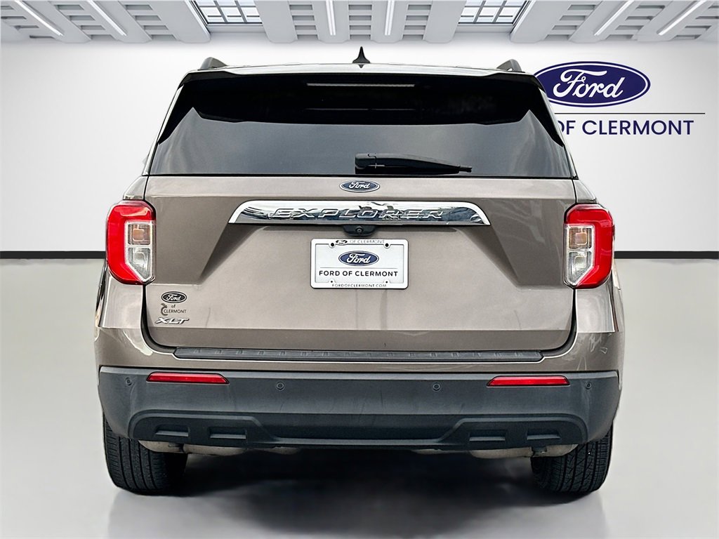Used 2021 Ford Explorer XLT image 6