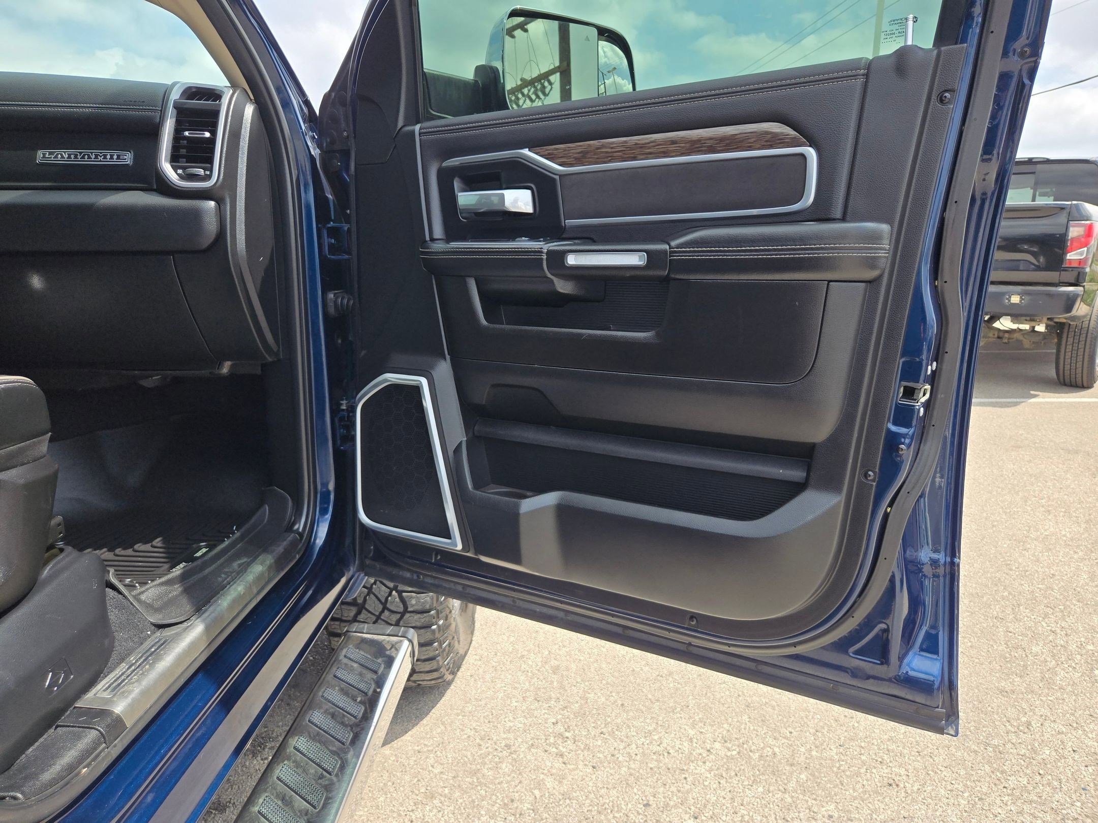 Used 2019 RAM 2500 Laramie image 20