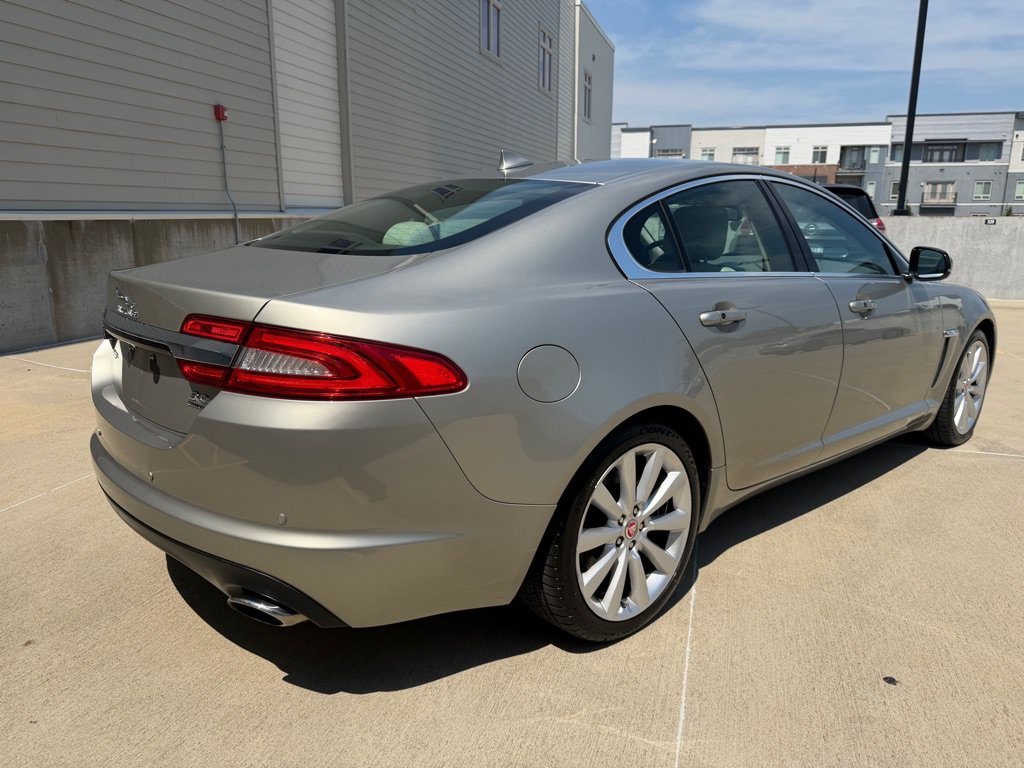 Used 2014 Jaguar XF 3.0 AWD/4WD image 3