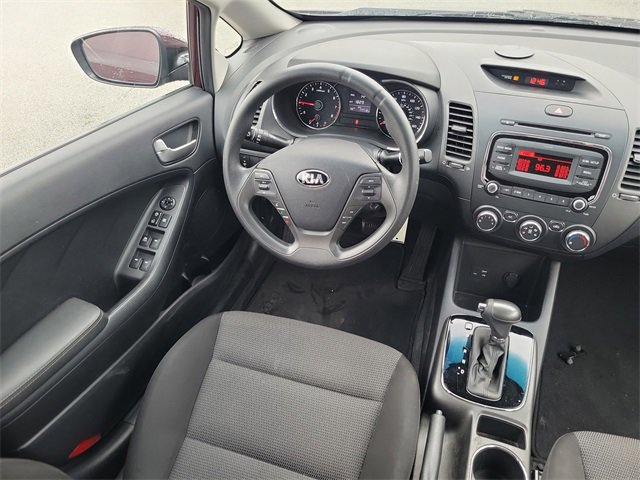 Used 2017 Kia Forte LX image 12