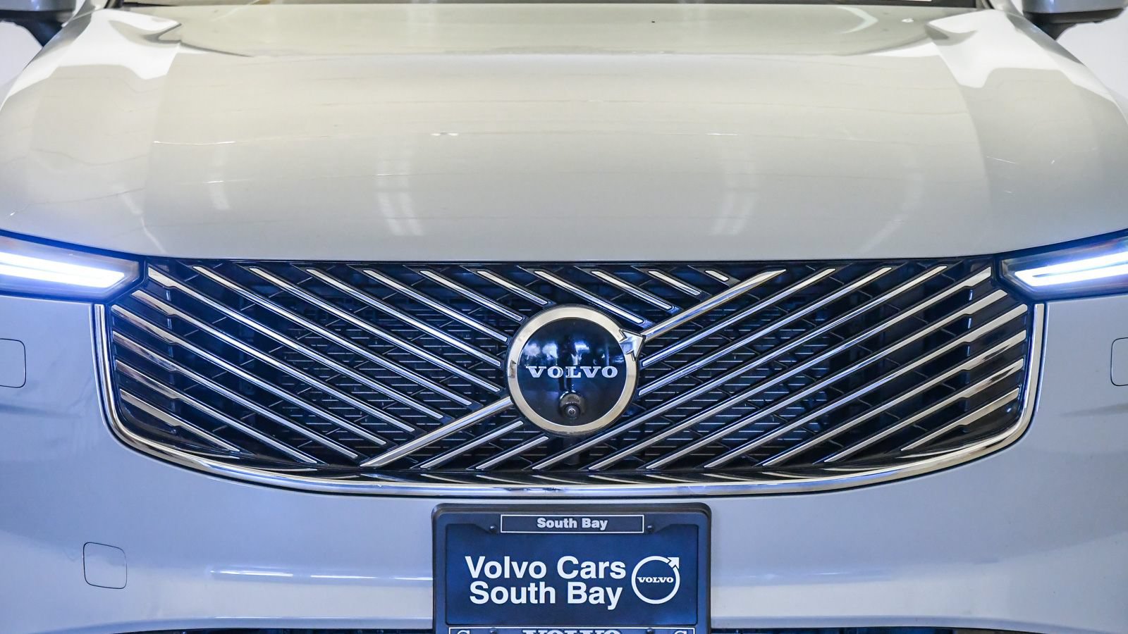 Certified 2026 Volvo XC90 B6 Plus AWD/4WD image 8