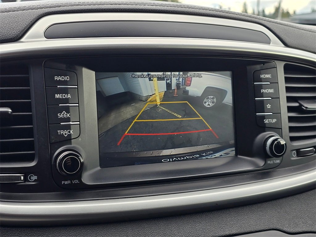 Used 2019 Kia Sorento LX image 20