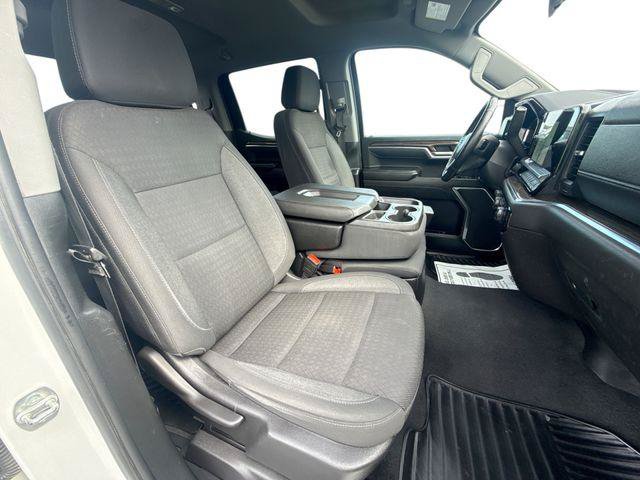 Used 2025 Chevrolet Silverado 1500 LT AWD/4WD image 27