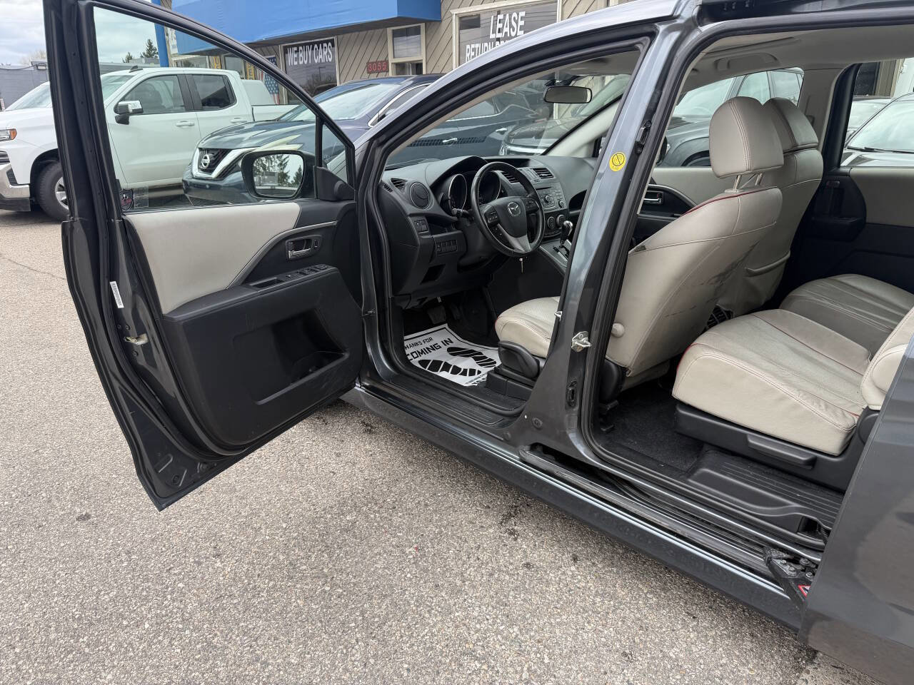 Used 2012 MAZDA MAZDA5 Grand Touring FWD image 4