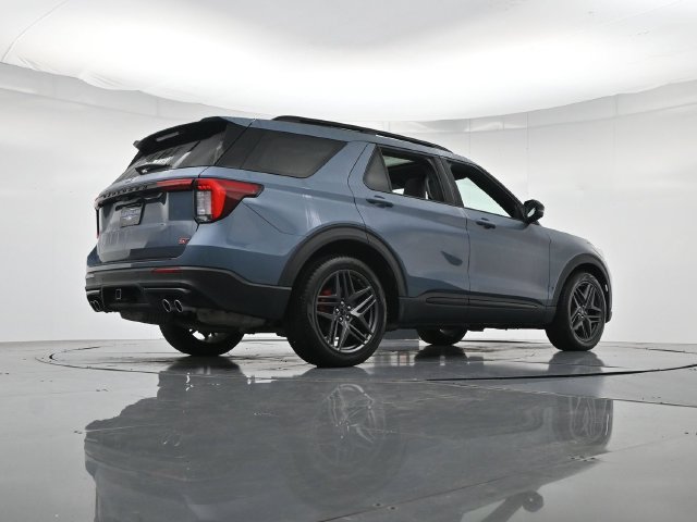 Certified 2025 Ford Explorer ST w/ Sun And Sound Package AWD/4WD image 36