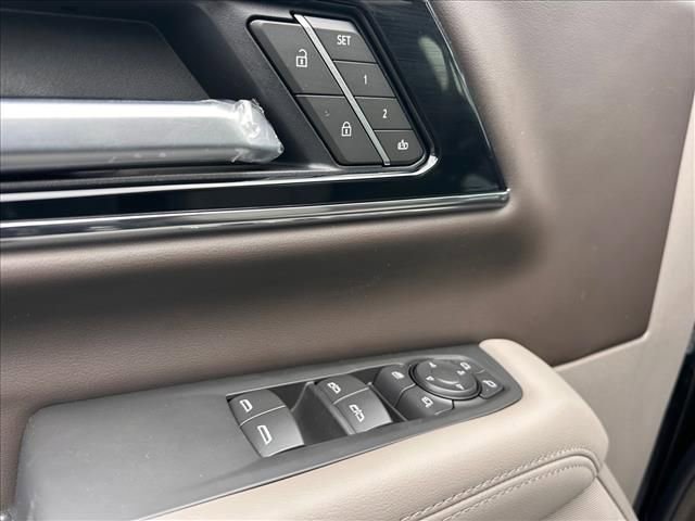 New 2026 GMC Yukon XL Elevation w/ Elevation Premium Package AWD/4WD image 27