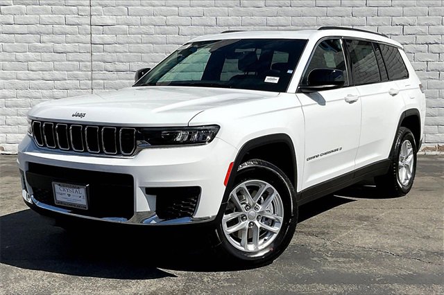 New 2025 Jeep Grand Cherokee L Laredo w/ Luxury Tech Group I