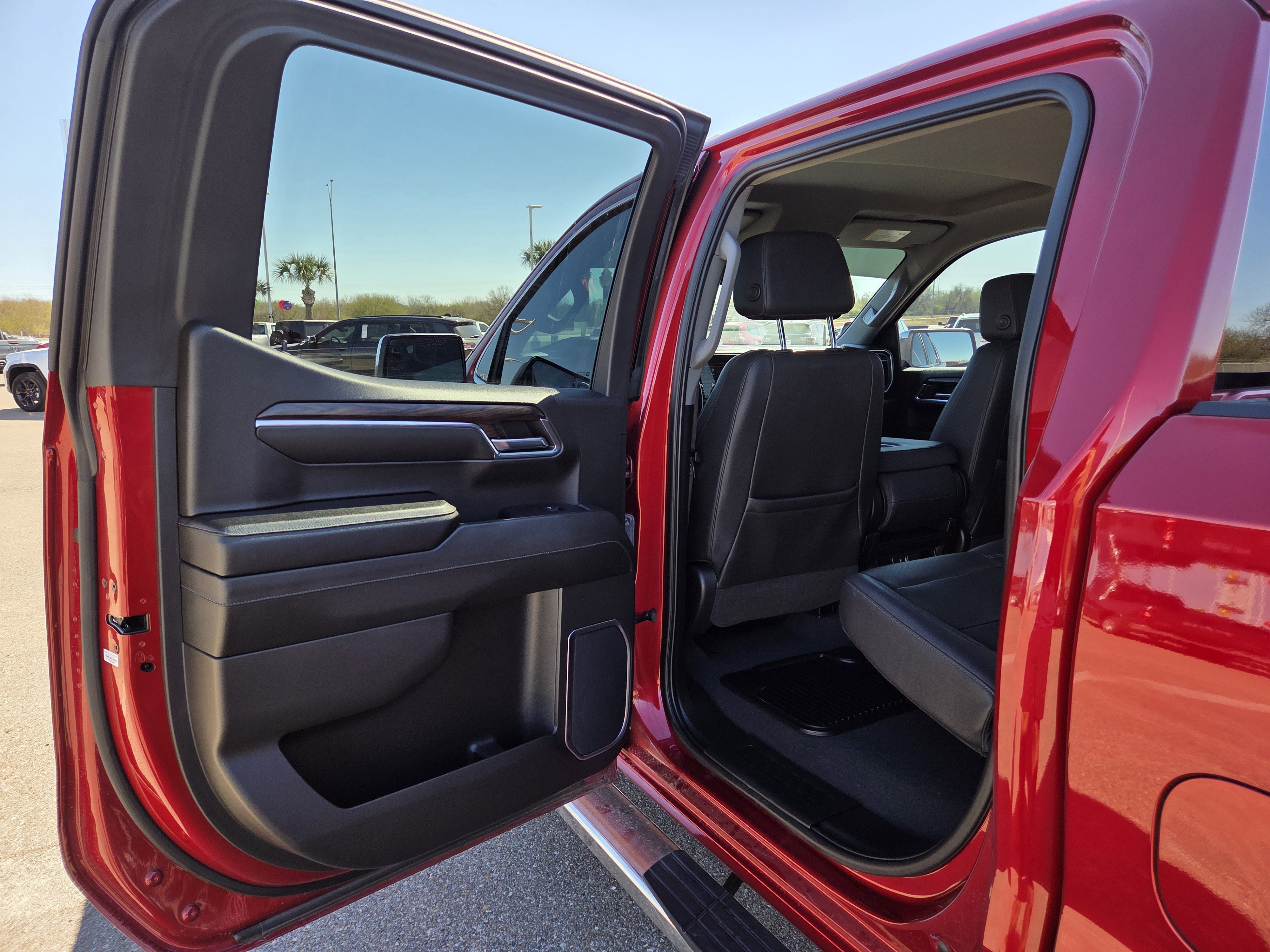 Used 2024 GMC Sierra 1500 SLT w/ X31 Off-Road Package image 16