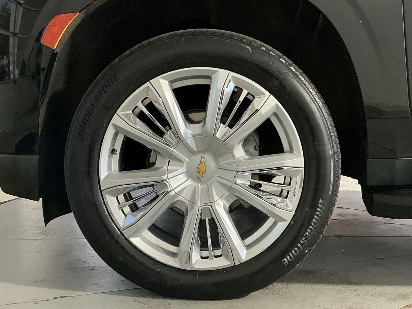 Used 2023 Chevrolet Tahoe High Country AWD/4WD image 13