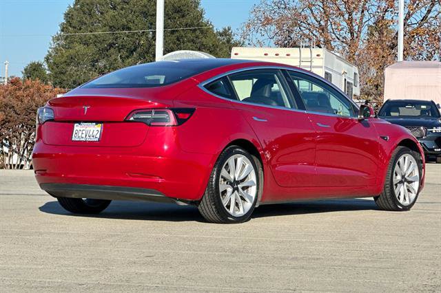 Used 2017 Tesla Model 3 Long Range image 3
