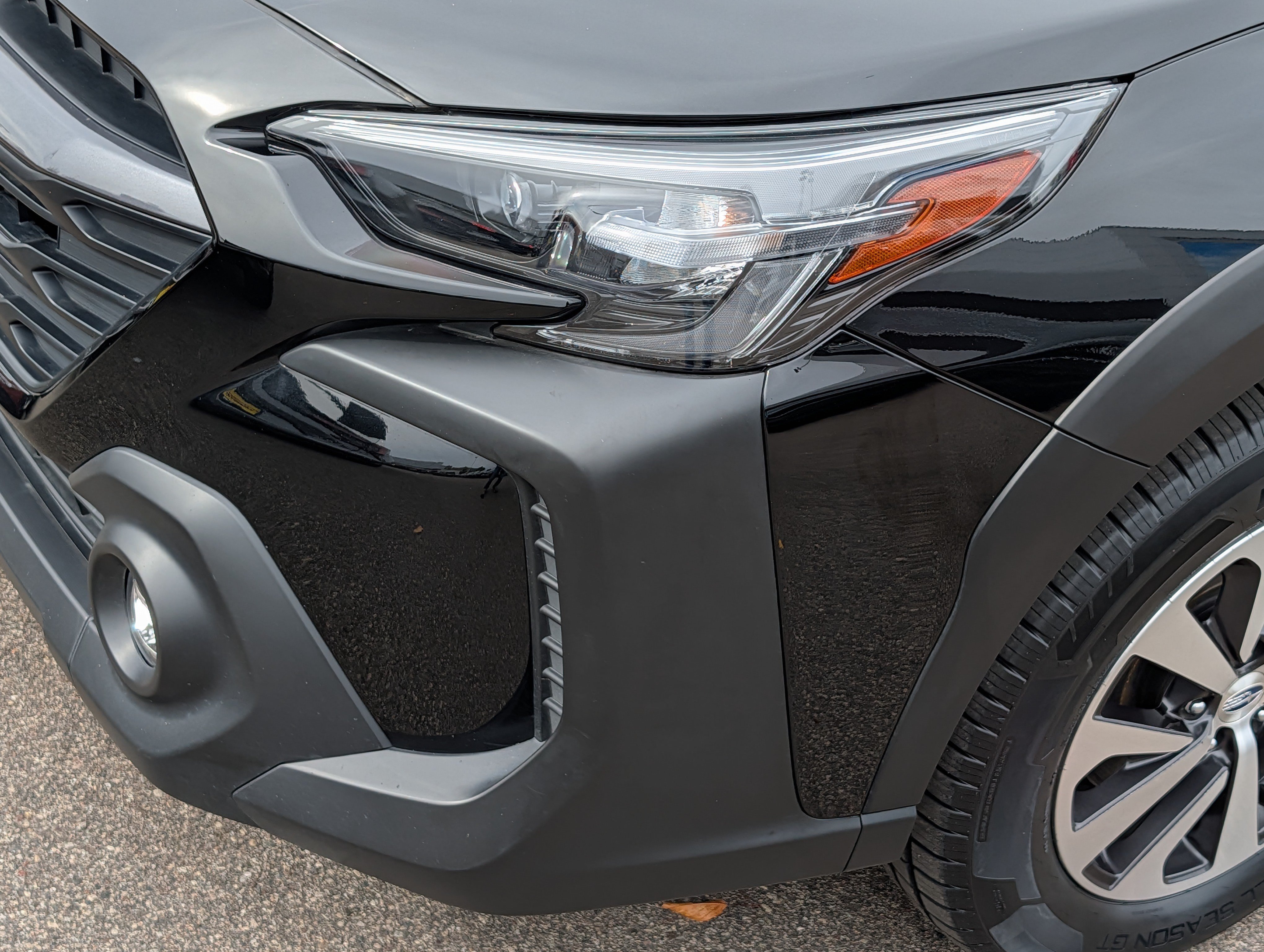 Certified 2025 Subaru Outback Premium AWD/4WD image 16