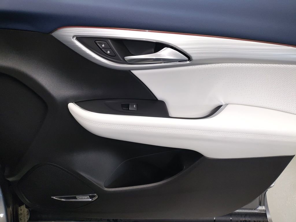 New 2026 Buick Envision Avenir image 10