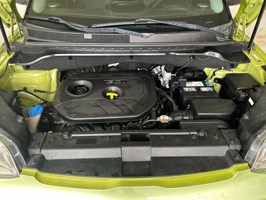 Used 2014 Kia Soul + FWD image 10