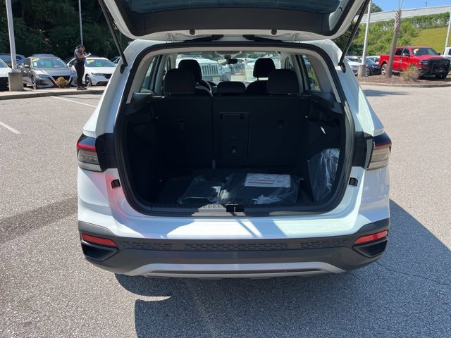 New 2025 Volkswagen Taos S image 24