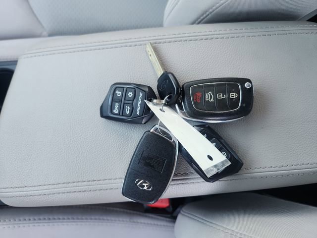 Used 2017 Hyundai Sonata Sport w/ Cargo Package image 31