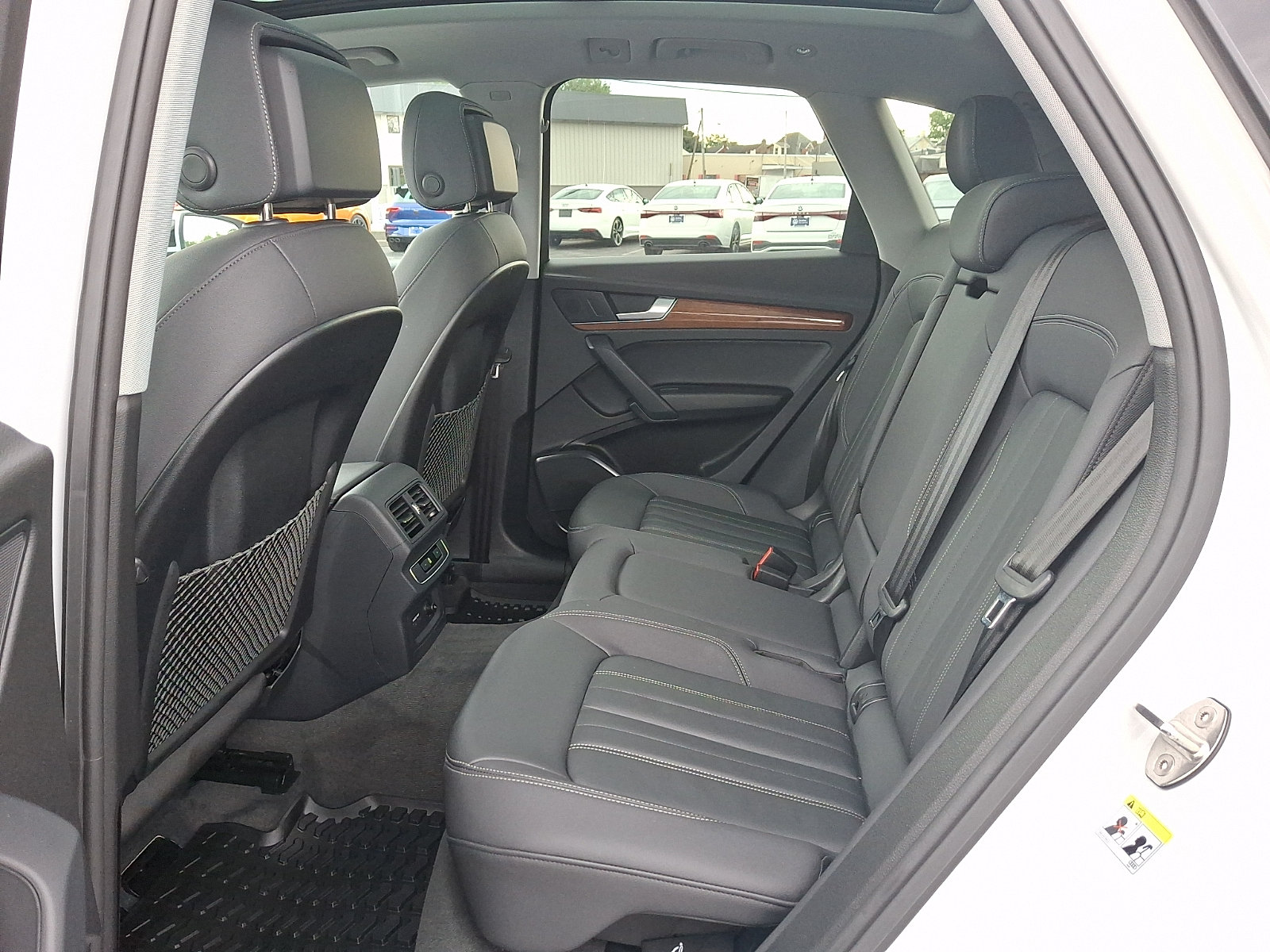 Used 2023 Audi Q5 2.0T Premium w/ Convenience Package AWD/4WD image 10