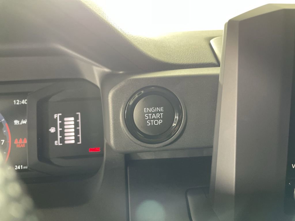 Used 2025 Toyota Tacoma SR image 17