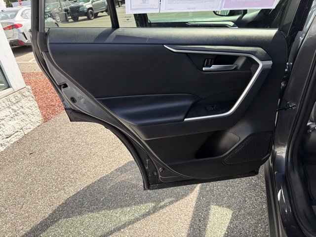 Used 2025 Toyota RAV4 XLE FWD image 14