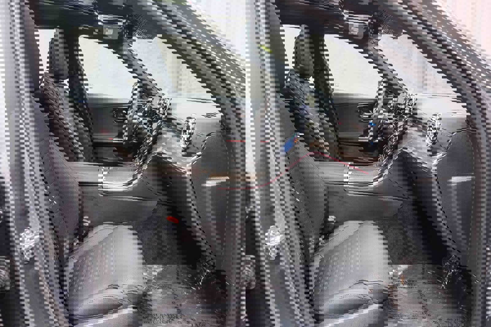 Used 2025 Mercedes-Benz C 43 AMG 4MATIC Sedan image 16