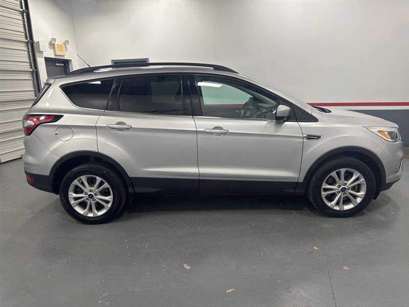 Used 2018 Ford Escape SE AWD/4WD image 6