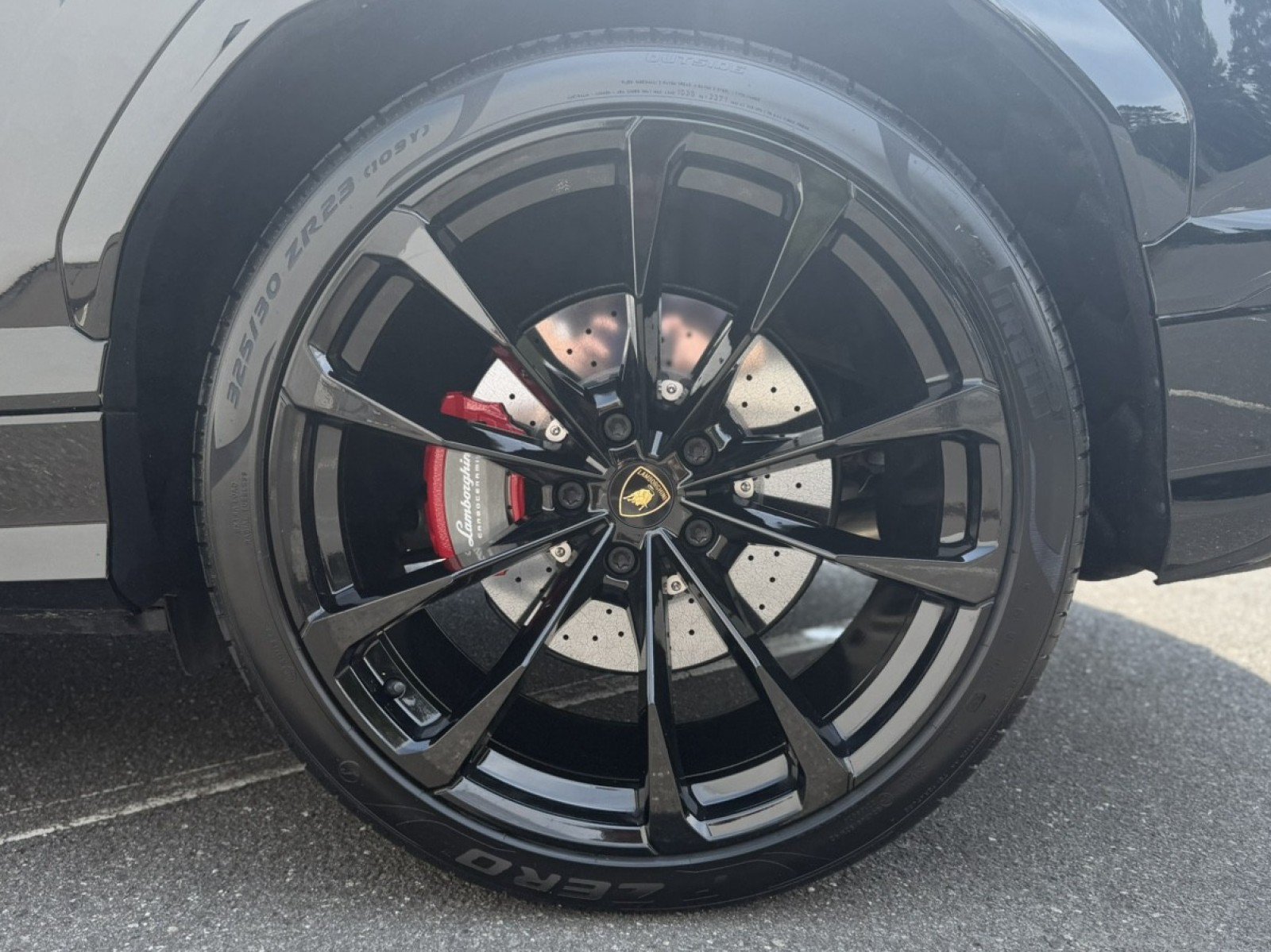 Used 2021 Lamborghini Urus AWD/4WD image 9