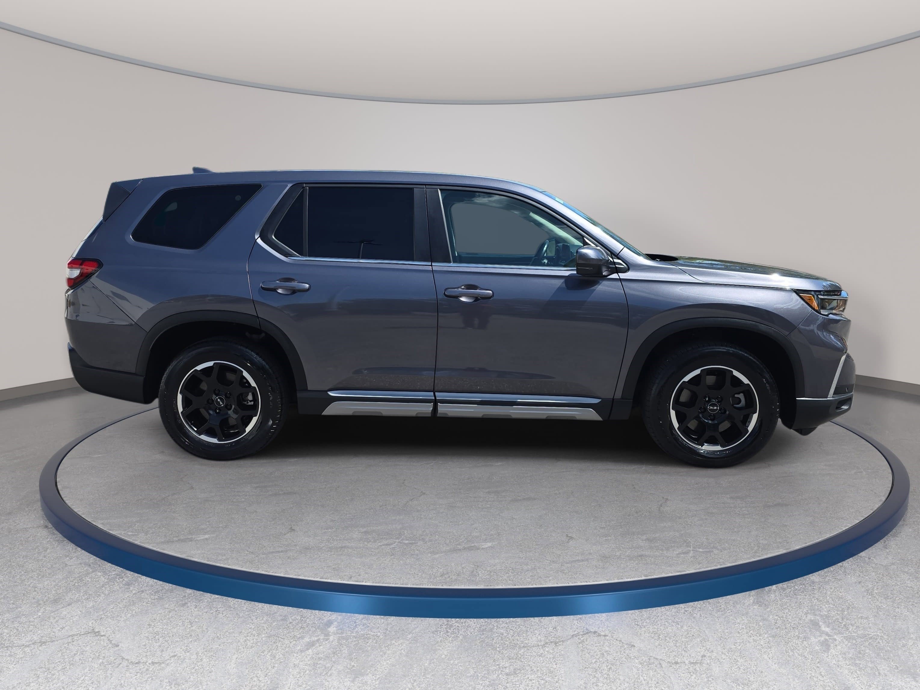 Used 2025 Honda Pilot EX-L image 4