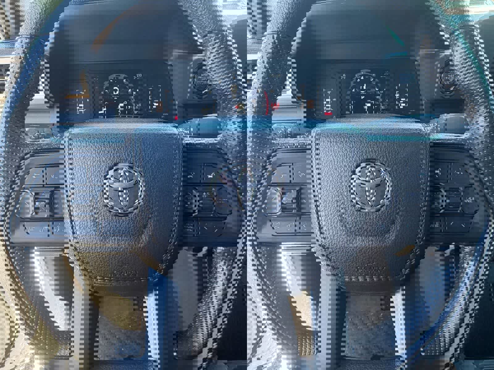 Certified 2024 Toyota Tacoma SR5 image 18