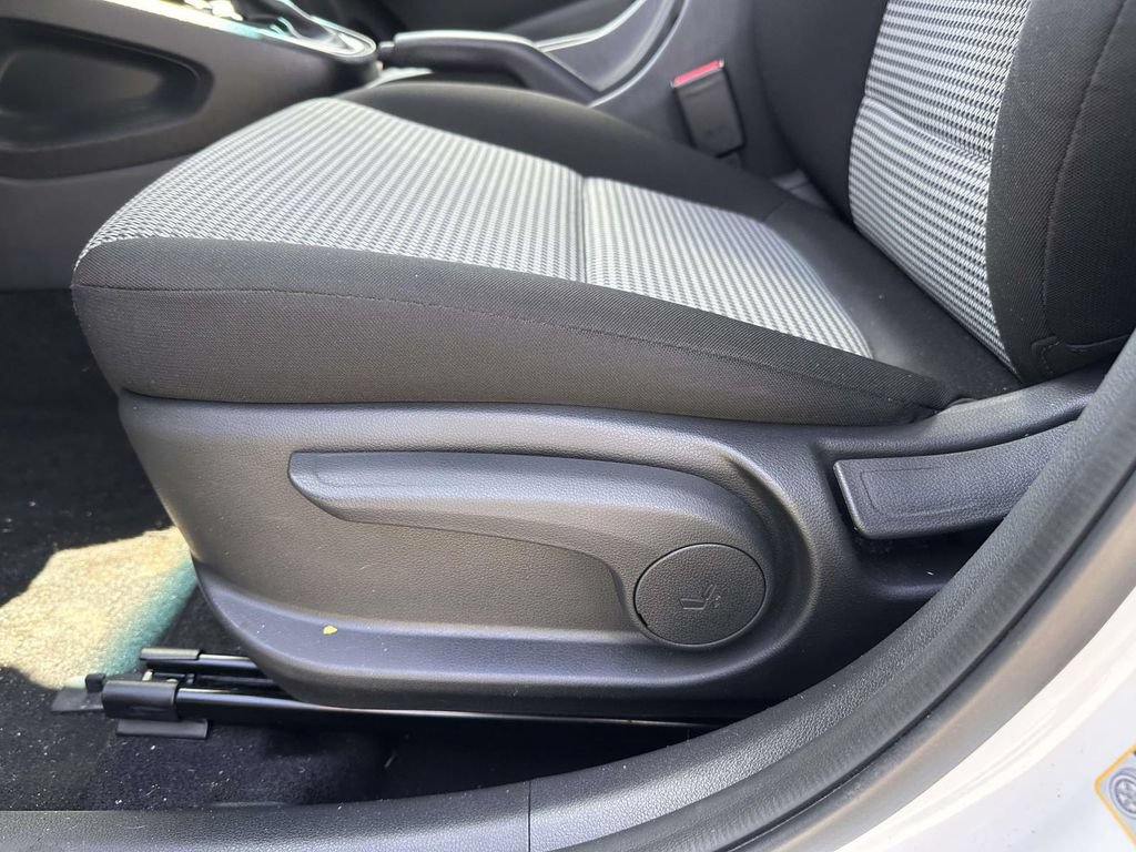 Used 2023 Hyundai Kona SE AWD/4WD image 10