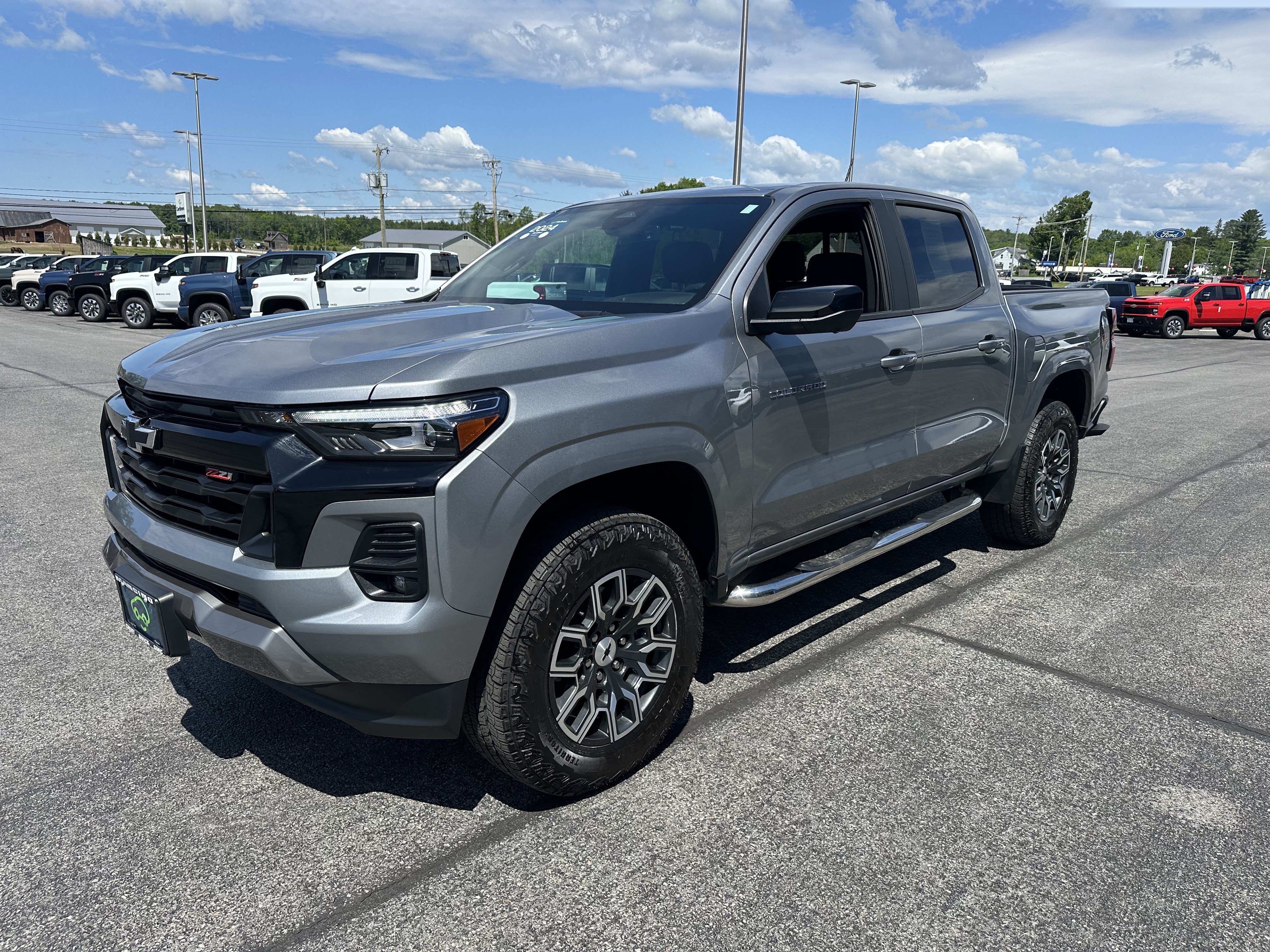 Certified 2024 Chevrolet Colorado Z71 w/ Z71 Convenience Package 2 AWD/4WD image 3
