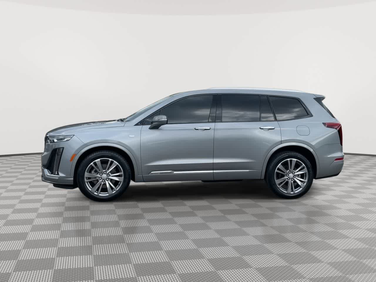 Certified 2025 Cadillac XT6 Premium Luxury AWD/4WD image 5