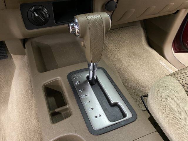 Used 2006 Nissan Frontier SE w/ (P01) Power Pkg AWD/4WD image 23