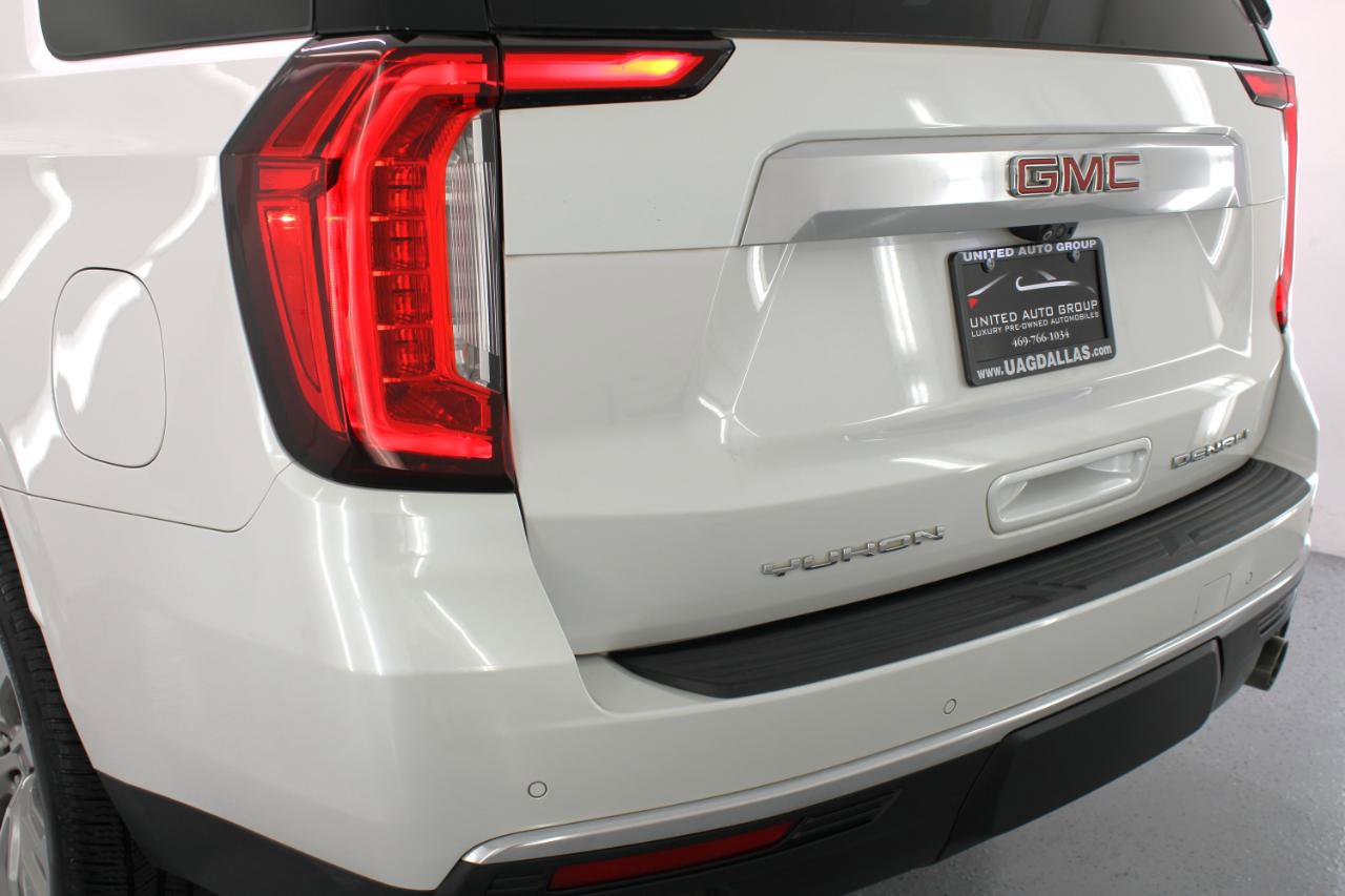 Used 2021 GMC Yukon Denali w/ Denali Premium Package AWD/4WD image 24