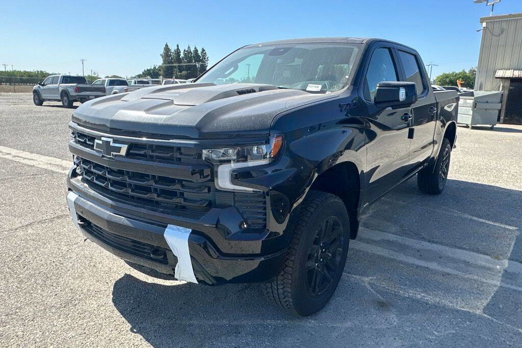 New 2025 Chevrolet Silverado 1500 LT Trail Boss w/ Convenience Package II image 2