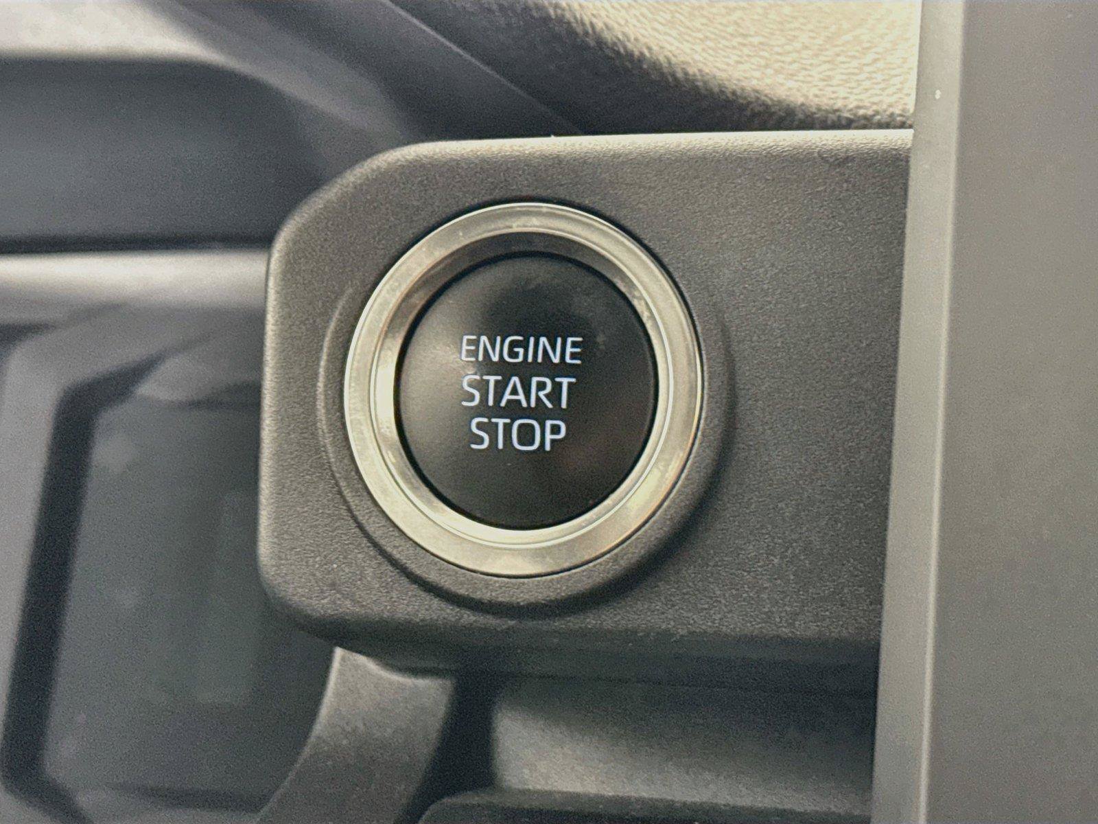 Certified 2025 Toyota 4Runner SR5 AWD/4WD image 21