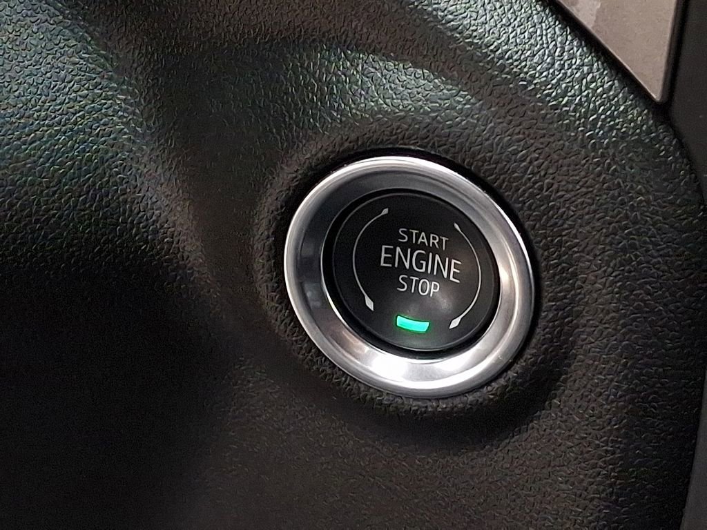 Used 2025 Chevrolet Silverado 2500 Custom image 21