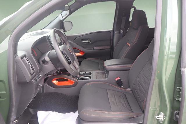 Used 2025 Nissan Frontier PRO-4X w/ Pro Convenience Package AWD/4WD image 26