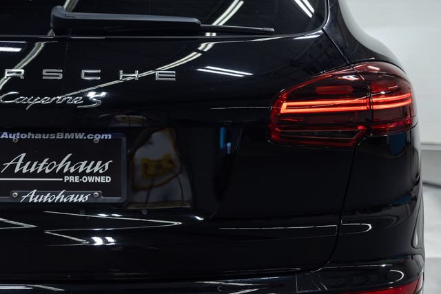 Used 2016 Porsche Cayenne S AWD/4WD image 8