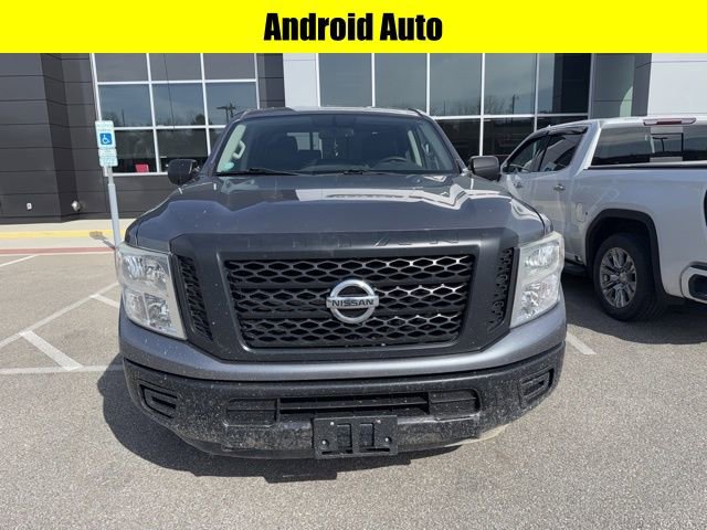 Used 2017 Nissan Titan S image 6