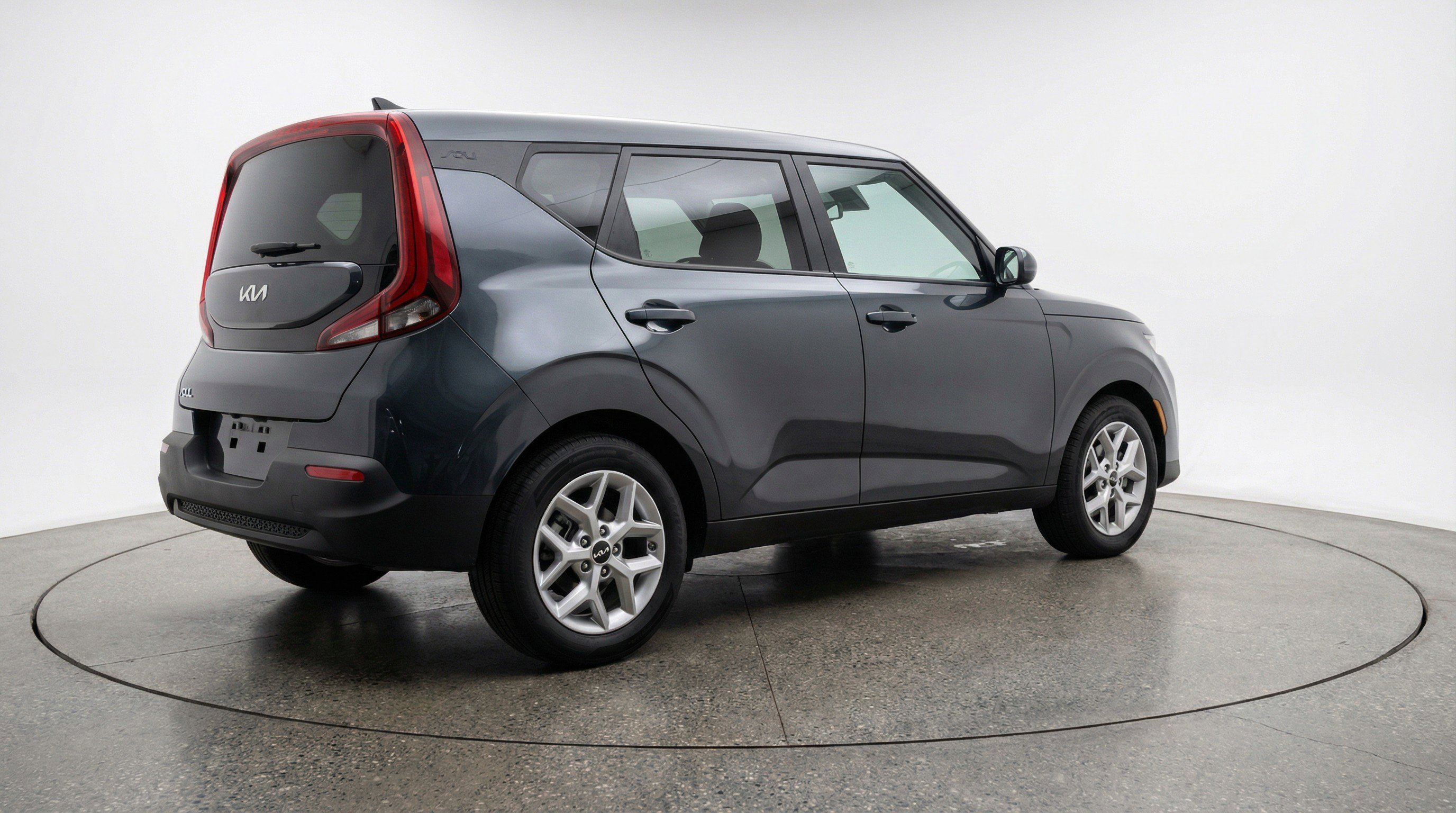 Used 2025 Kia Soul LX w/ LX Technology Package image 9