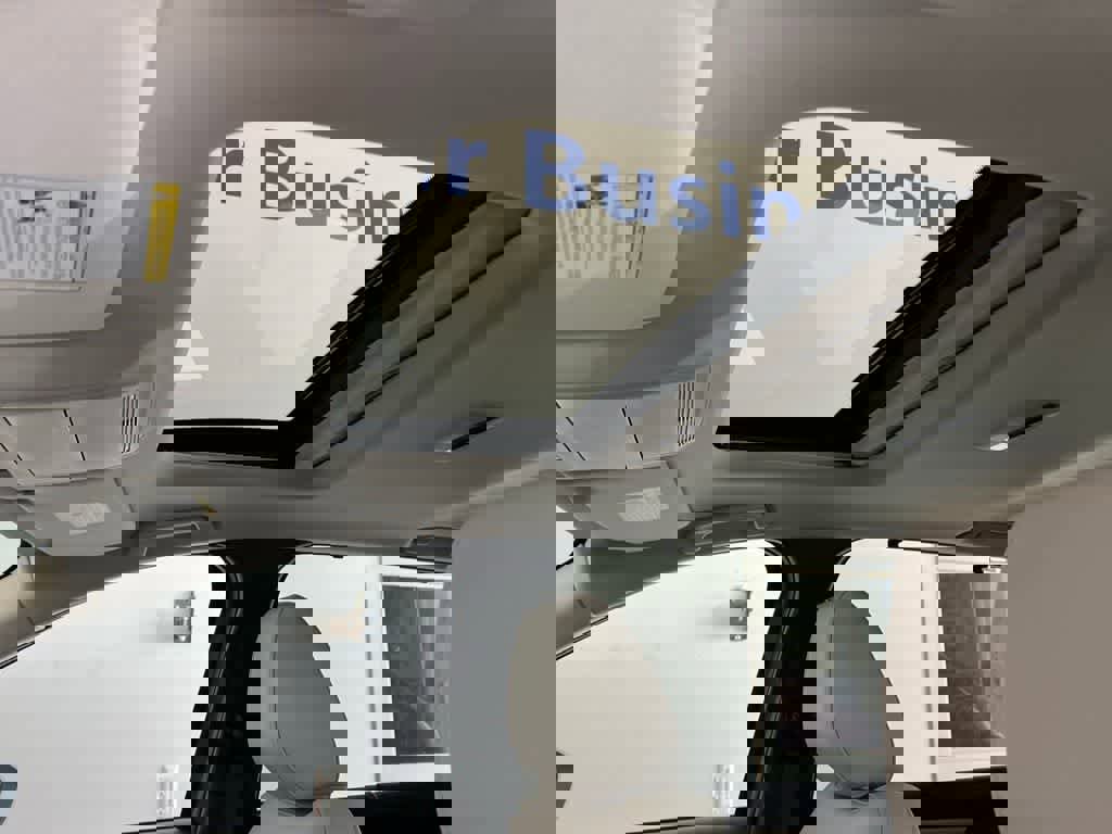 Used 2025 MAZDA CX-90 Plug-In Hybrid w/ Preferred image 16