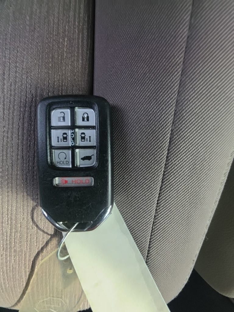 Used 2019 Honda Odyssey EX image 31