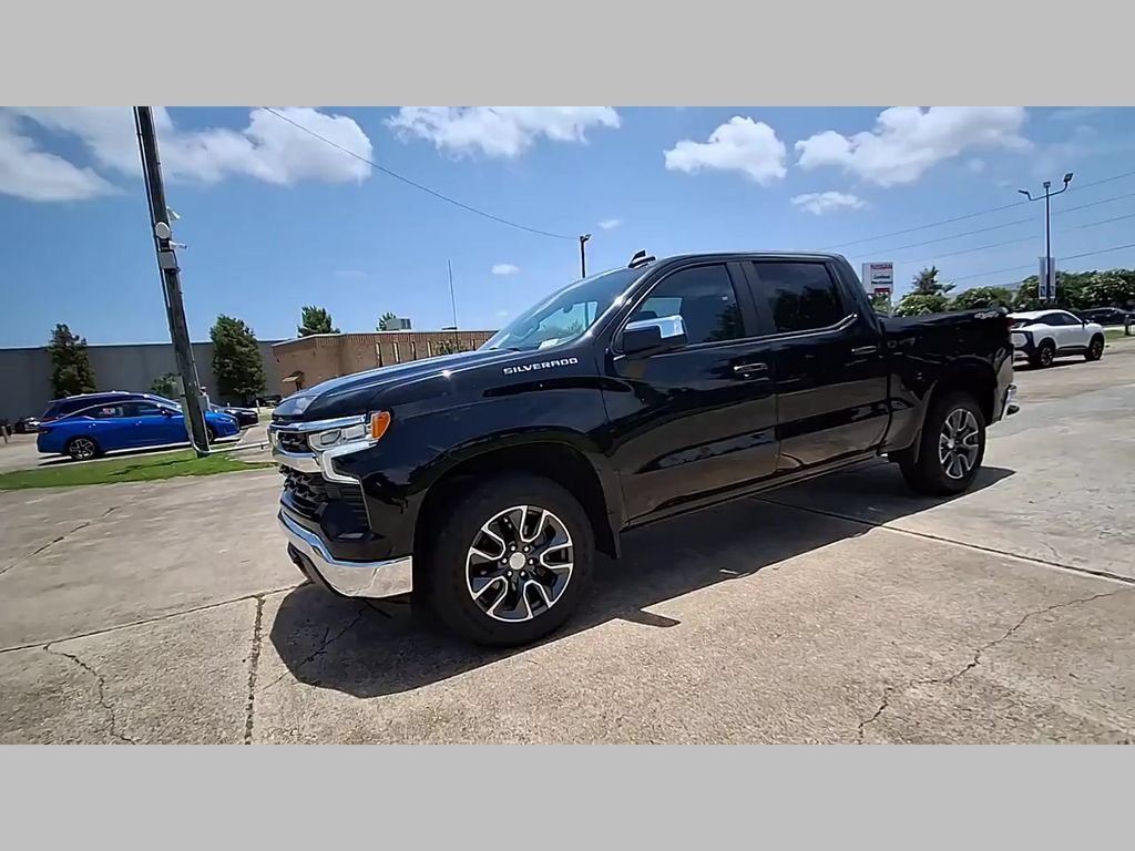 Used 2023 Chevrolet Silverado 1500 LT AWD/4WD image 30