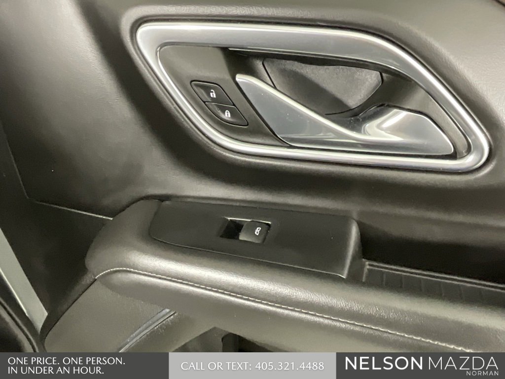 Used 2023 Chevrolet Suburban Z71 w/ Luxury Package image 21