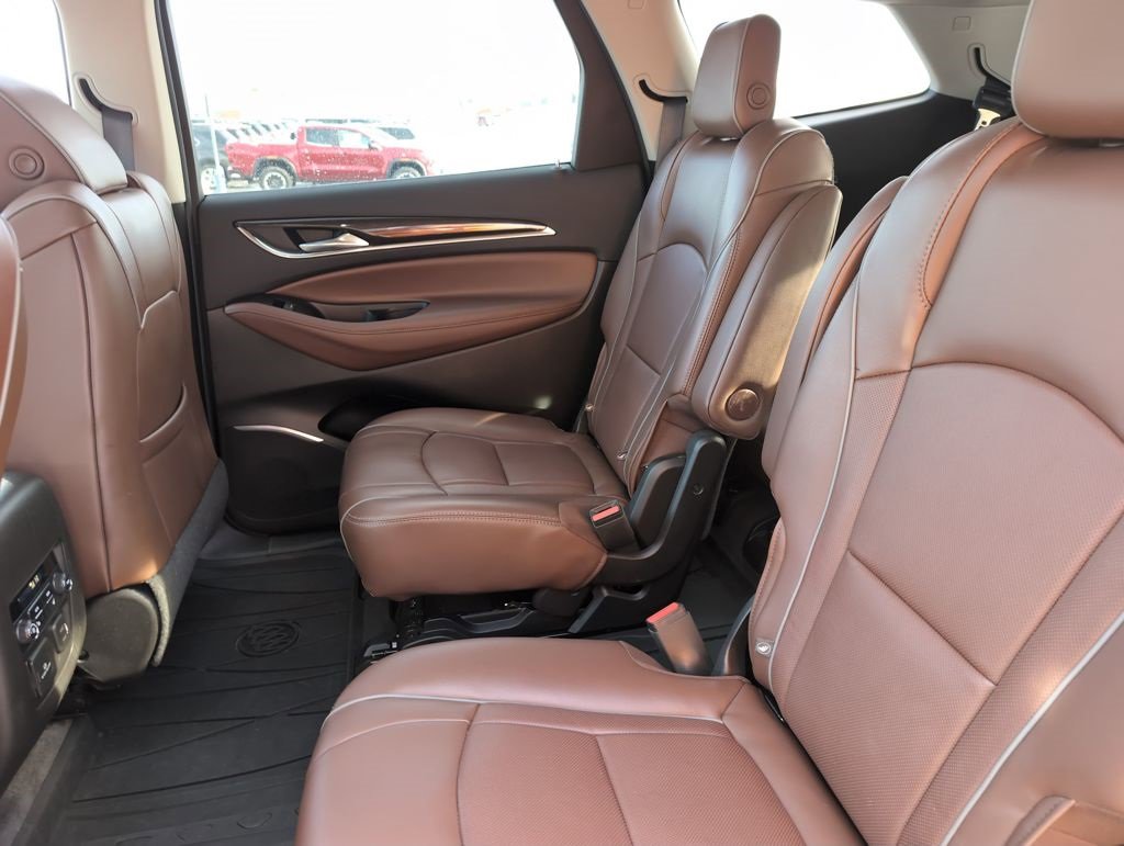 Used 2018 Buick Enclave Avenir w/ Avenir Technology Package image 14