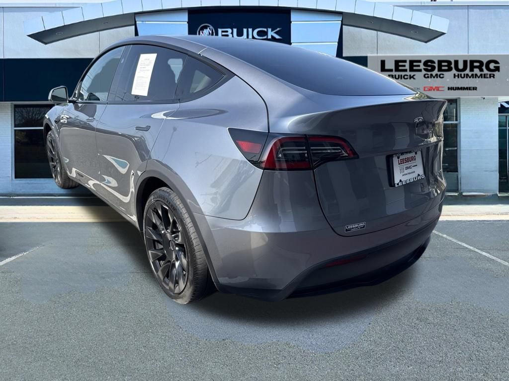 Used 2024 Tesla Model Y Long Range AWD/4WD image 5