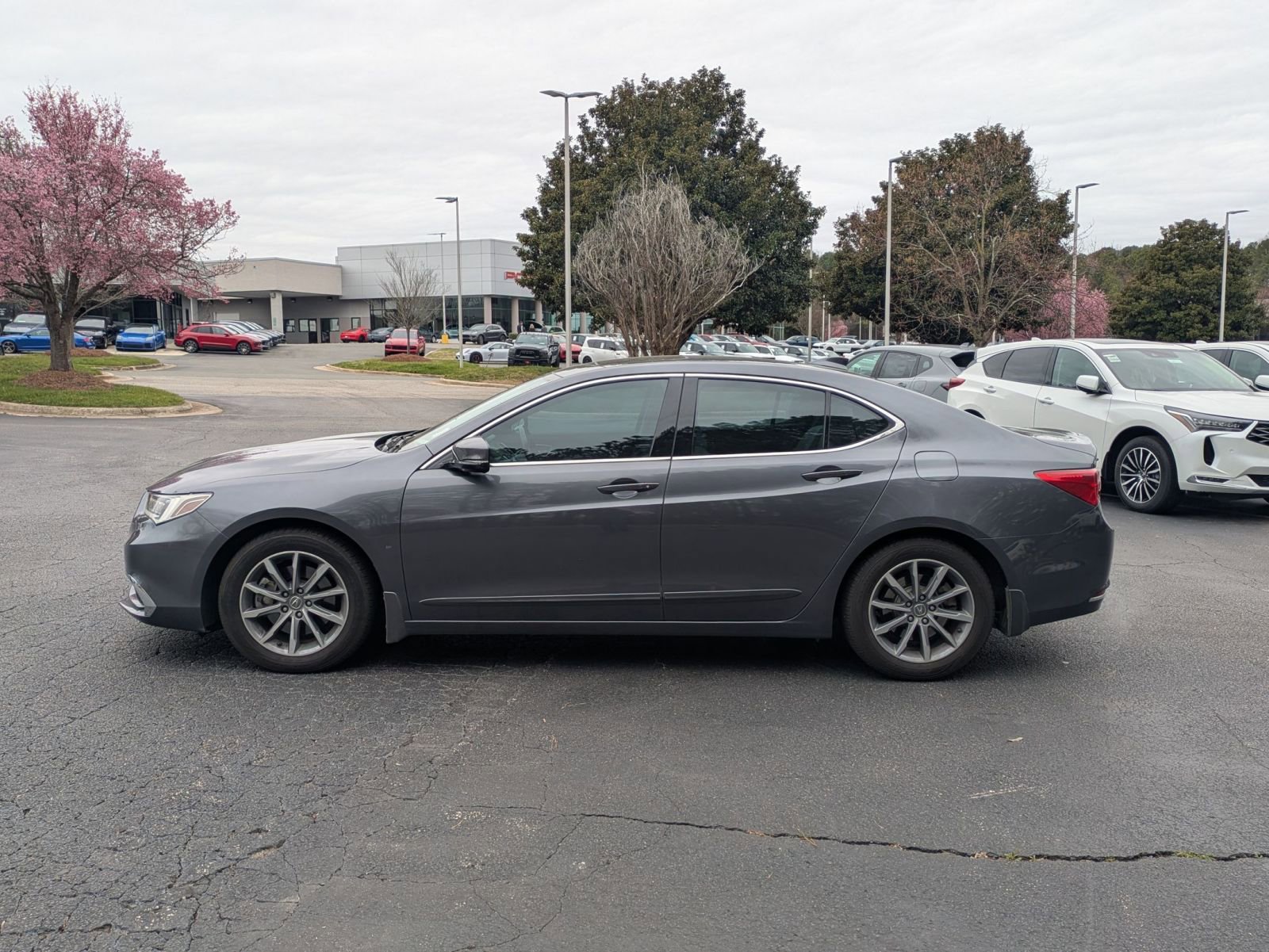Used 2018 Acura TLX w/ Technology Package image 8
